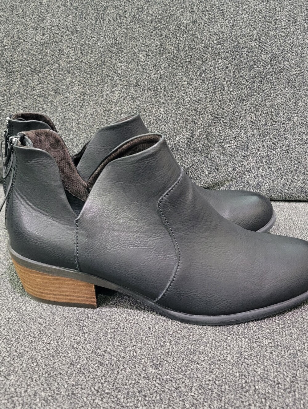 BOC Born Lucy Comfort Booties Black Pull On Ankle Boots Women’s Size 11